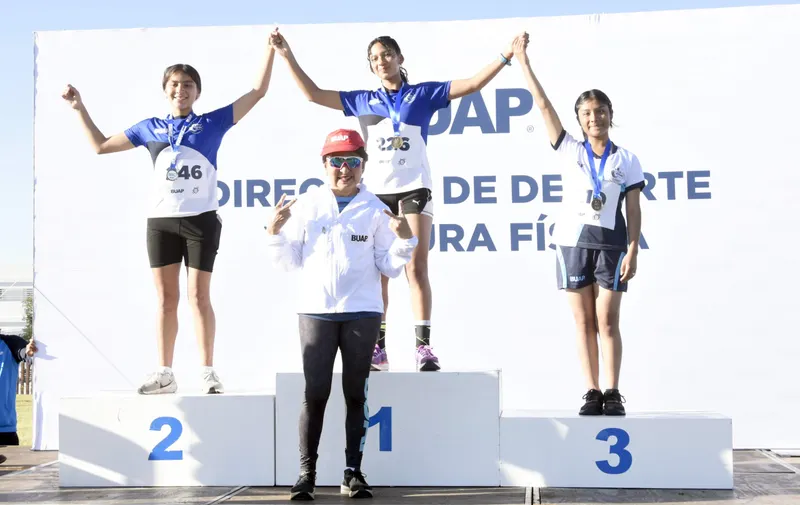Celebra la BUAP el Campeonato Universitario de Campo Traviesa