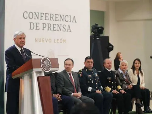 Celebra López Obrador que corrupción amerite prisión preventiva