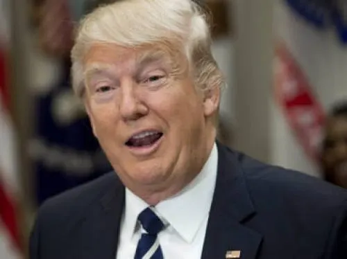 Trump comparte en Twitter nota sobre violencia en México