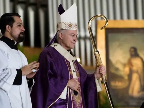 Iglesia católica suspende concentraciones masivas de fieles