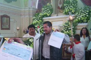 Presentan denuncia penal contra Víctor León Castañeda
