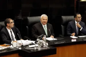 Comparece Emilio Chuayffet ante el Senado de la República