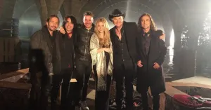 Shakira y Maná graban video de próximo sencillo