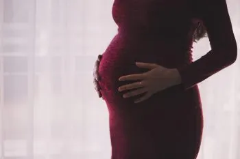 En Texas: compañía de seguros implementará apoyos para combatir el aborto
