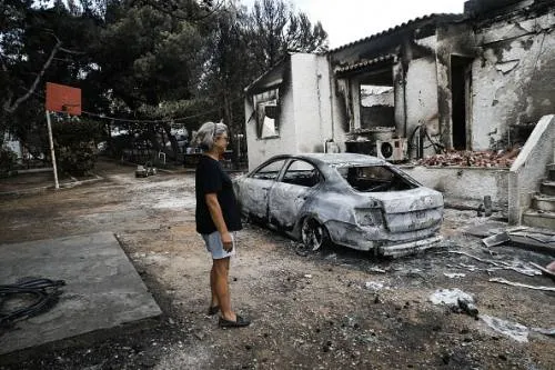 Gobierno de Grecia encuentra indicios de actos criminales en trágicos incendios