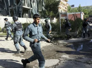 Tiroteo en tribunal afgano deja 10 muertos