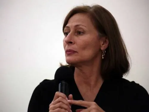 Tatiana Clouthier aclara que está ‘al 100’ con López Obrador