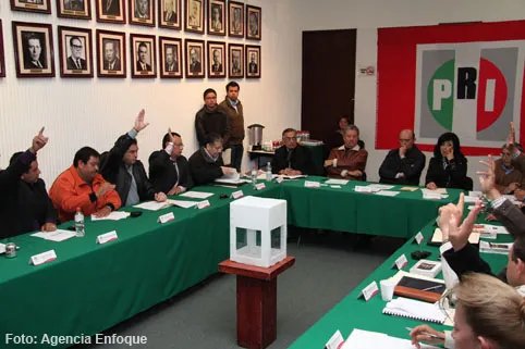 PRI pide pagar cuotas a militantes morosos