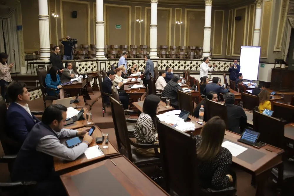 Congreso trabaja con 31 de los 41 diputados locales