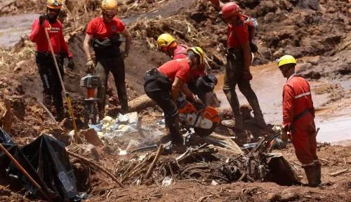 Van 65 muertos por accidente minero en Brasil