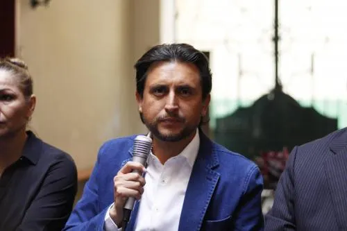 Servicio de agua potable colapsará en la capital si administración de Rivera asume responsabilidad