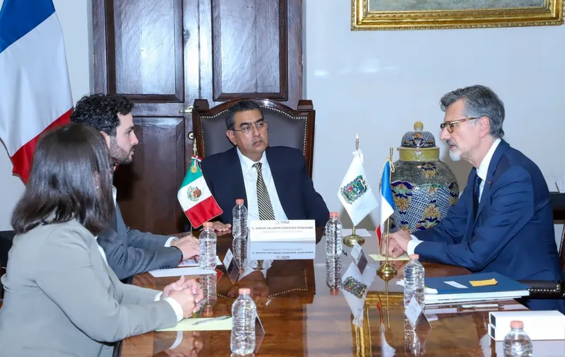 sergio-salomon-cespedes-peregrina-jean-pierre-asvazadourian