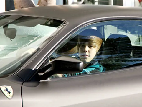 Fama de Bieber abajo; por bajas ventas en entradas cancela concierto