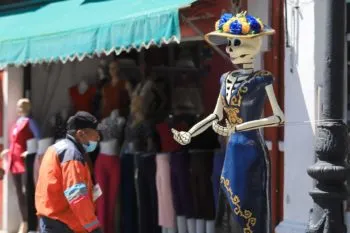 Ofertarán en Puebla capital empleos temporales para las temporadas de Día de muertos y El Buen Fin