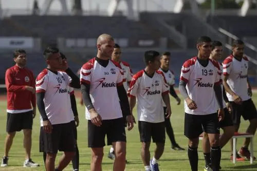 Lobos BUAP espera propuesta de Televisa para analizarla: Esparza