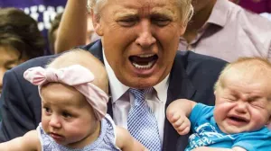Trump pide a madre sacar a su bebé de mitin por llorar