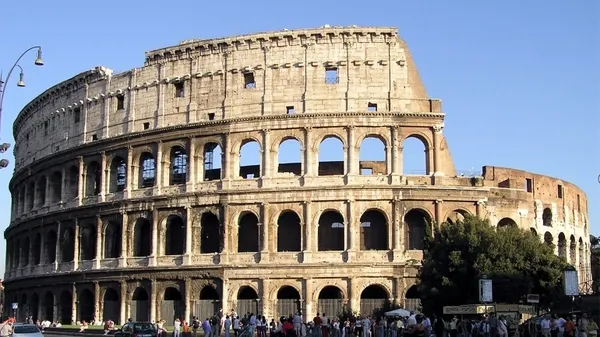 El curso analiza los principios de la arquitectura de la antigua Roma.