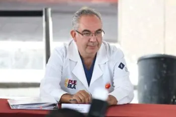 Renuncia José Antonio Martínez a la Secretaría de Salud Puebla, luego de tres años en el cargo