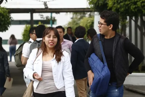 Cerca de 10 mil universitarios afectados con la suspensión de emisión de títulos universitarios