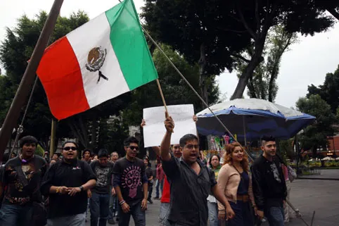 #YoSoy132 denuncia hostigamiento durante actos públicos
