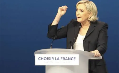 Le Pen plagia fragmentos de un discurso de Fillon y se justifica