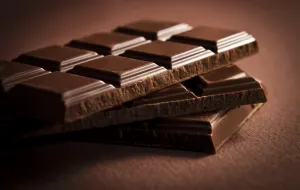 El chocolate oscuro te puede ayudar sentir más calma y satisfacción