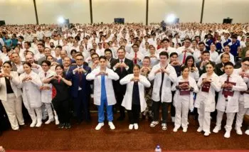 Avanza Gobierno de Puebla en la mejora salarial y laboral del sector salud