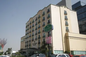 Se remodelan y construyen 17 hoteles: Domínguez Gavian