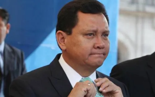 Morena pide a gobierno de Puebla frenar entrega de patentes de Notarías Públicas