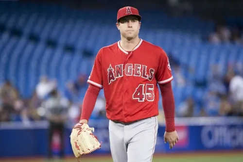 Hallan sin vida al beisbolista Tyler Skagg en Texas