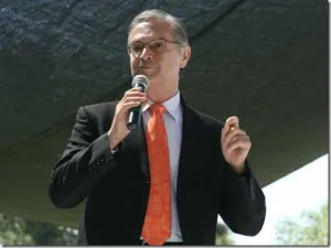 Asegura Derbez que SCJN actúa de forma independiente