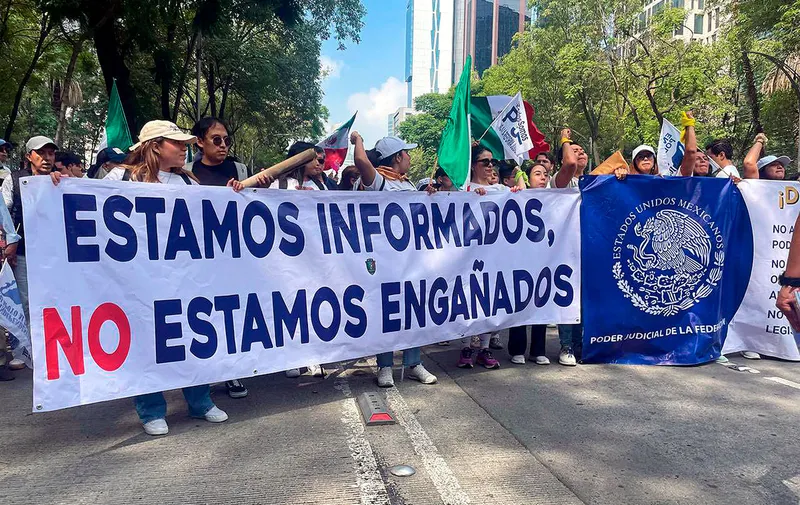 marcha-estudiantes-derecho-contra-reforma-al-pjf