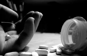 Suicidio, 2a causa de muerte en personas de 15 a 29 años: OMS