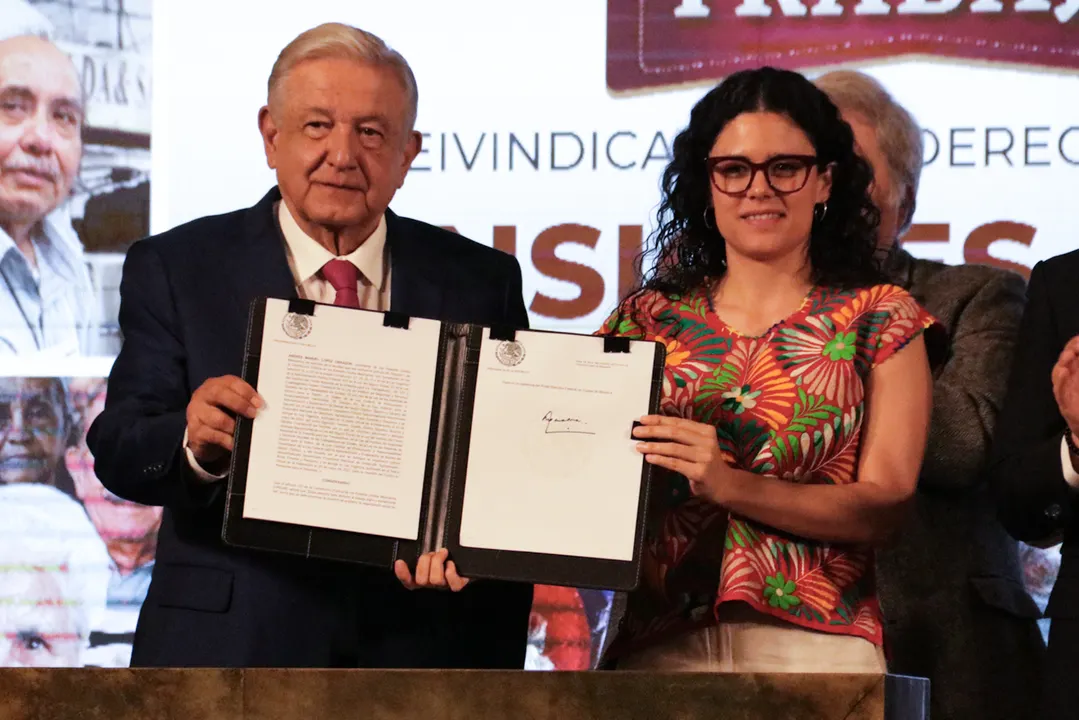 AMLO firma decreto para crear el Fondo de Pensiones del Bienestar