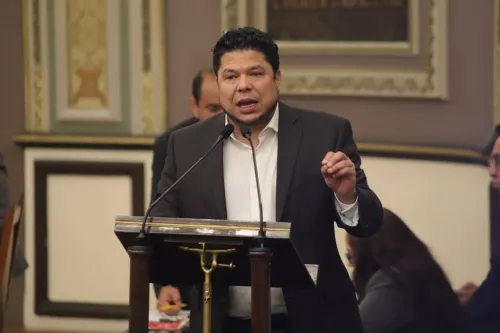 Próximo Fiscal debe realizar una purga al interior para depurarla