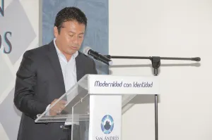 San Andrés firma convenio para escrituración con la Corett