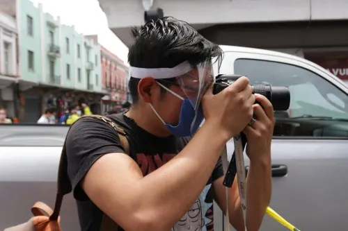 Fotógrafos continúan con su misión aun en la contingencia