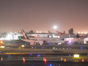 Aterriza en el AICM el nuevo avión presidencial
