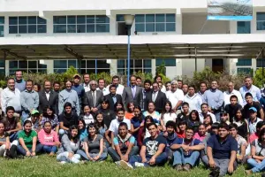 Sostienen universitarios diálogos con Alfonso Esparza