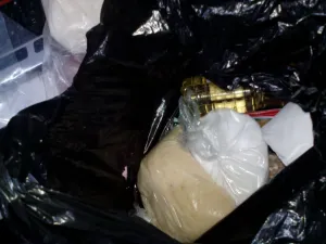 Recuperan estatales mercancía robada de una miscelánea