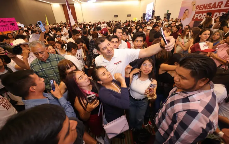 alejandro-armenta-jovenes