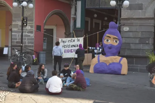 Frente Feminista Radical realiza conversatorio