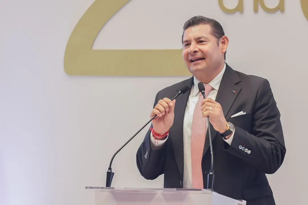 Alejandro Armenta Mier, gobernador del estado de Puebla. Foto: EsImagen