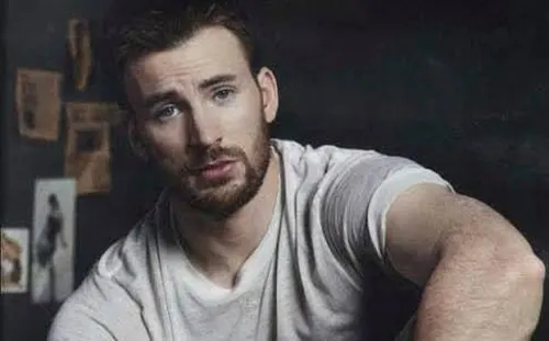 Chris Evans debuta en Instagram por causa benéfica