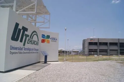 Piden destitución de la rectora de la Universidad Tecnológica de Tehuacán