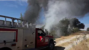 Se incendia basurero a un costado de la autopista Puebla-Orizaba