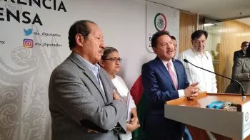Oposición deberá definir si está a favor o en contra de México: Mier