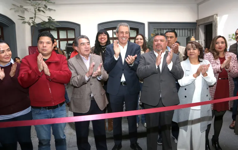 Ayuntamiento de Puebla promueve Expo Artesanal Navideña 2024 en Regidurías