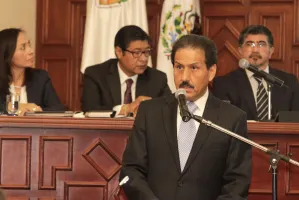 Mantendrá BUAP en 2016 cuotas escolares en apoyo a familias poblanas