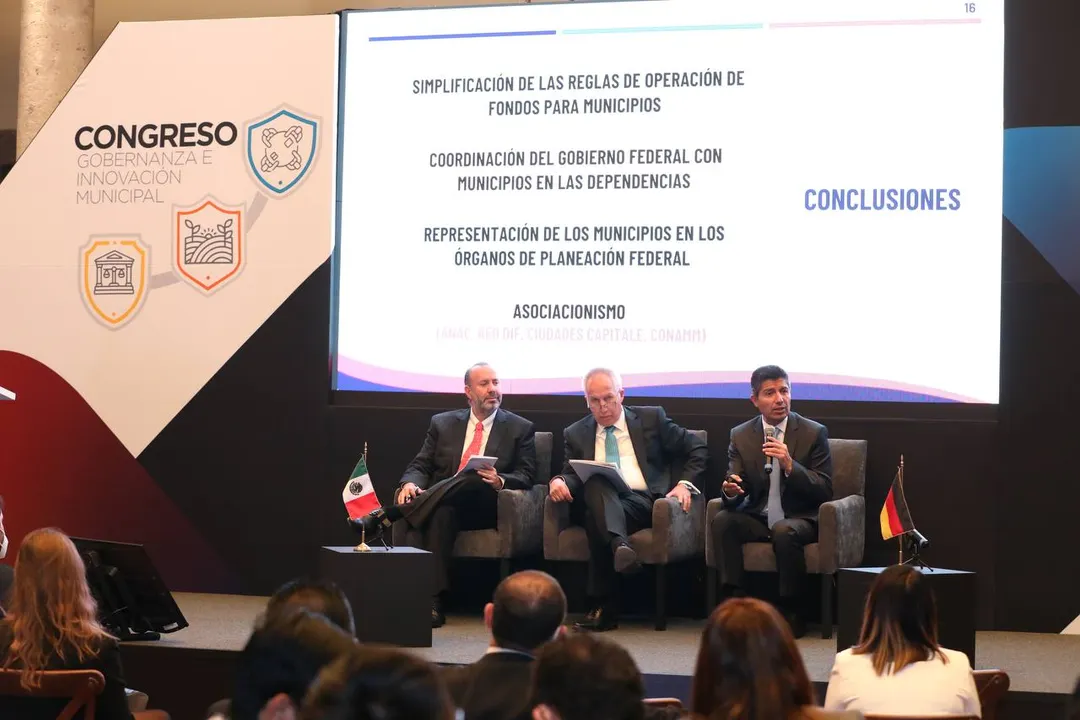 Eduardo Rivera llama a un federalismo responsable en favor de los municipios del País